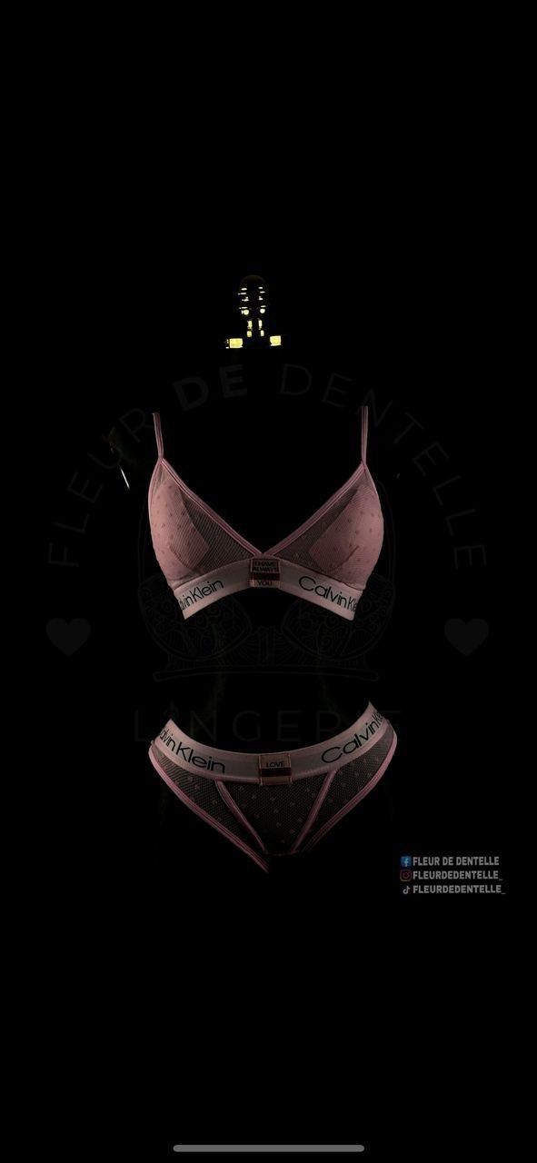 Calvin Klein - LOVE MORE -