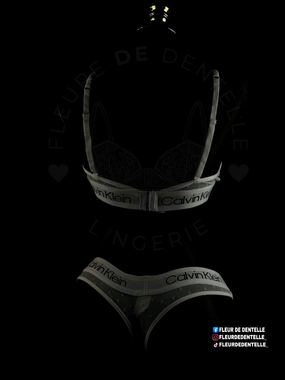 Calvin Klein - LOVE MORE -